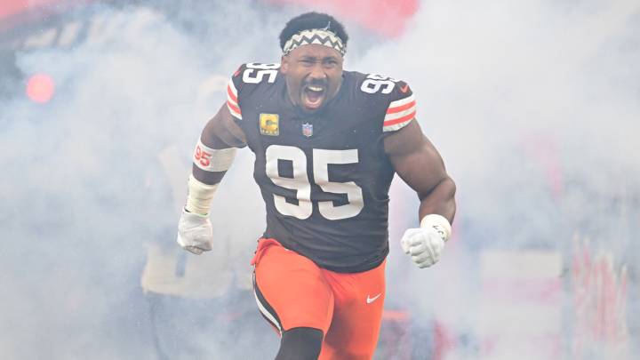 Browns’ Myles Garrett makes NFL history with monumental sack feat