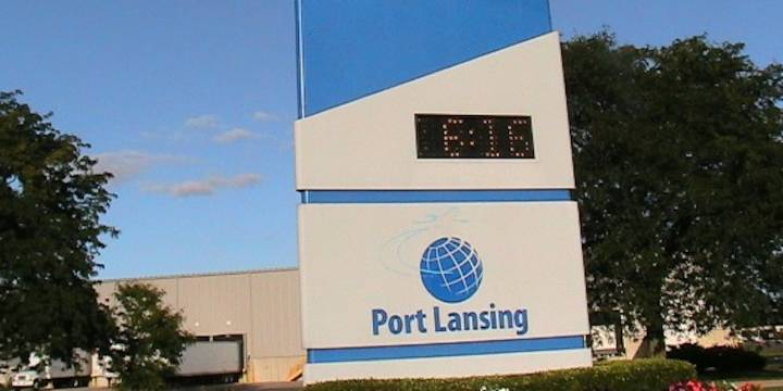 Lansing airport issues holiday travel tips ahead of Thanksgiving rush