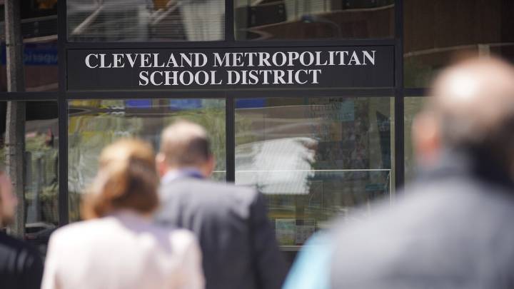 Cleveland school consolidation plan continues to generate debate
