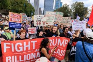 Al menos el 70 % de estadounidenses se oponen a acción militar en Venezuela, según encuesta de CBS News 23 de noviembre de 2025 | Internacional El 76% considera que la Casa Blanca no ha explicado su p