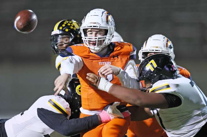 Week 11 Game Balls: Top performers from the first round of the OHSAA football playoffs