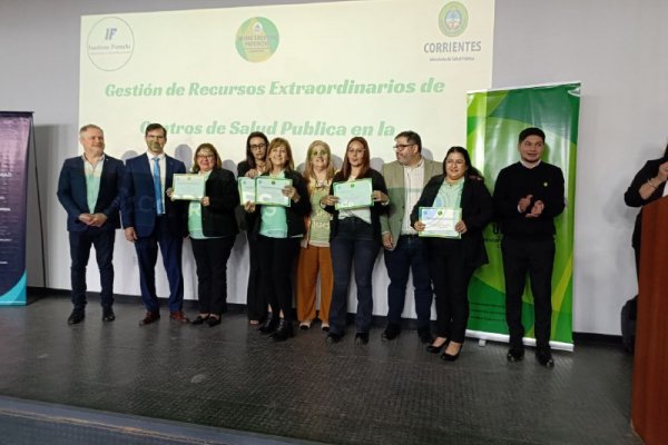 MERECIDOS! Más de 100 administrativos de CAPS y Hospitales recibieron sus certificados