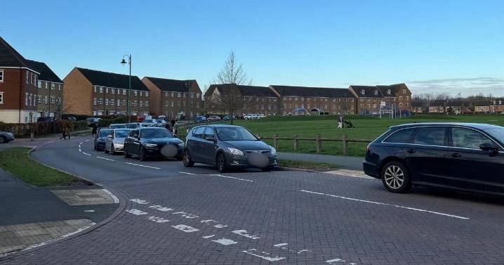 Residents 'sworn at' on Cambs street blighted with school drop off parking