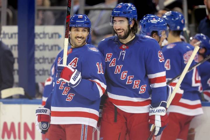 Deadspin | Rangers hope to continue hot road streak vs. Lightning