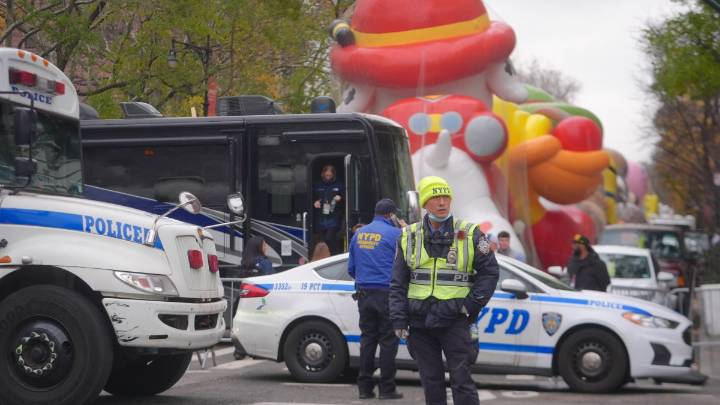 Cierres de carreteras para el Desfile de Thanksgiving en NYC