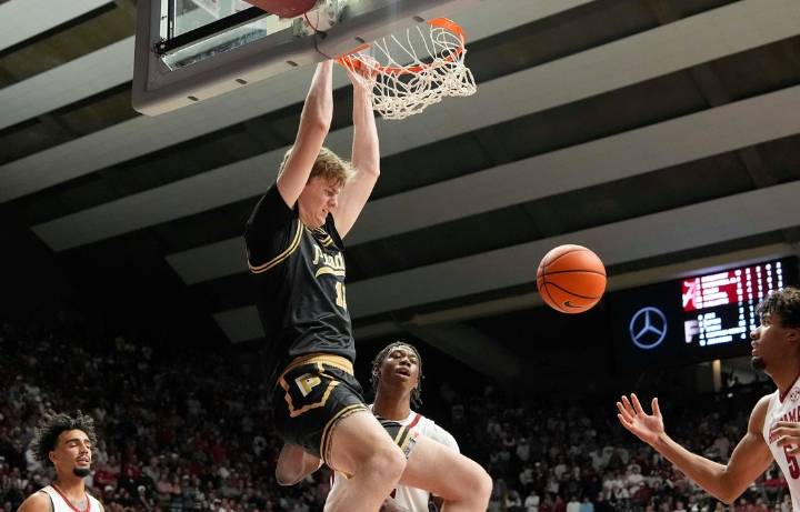 Deadspin | No. 2 Purdue takes on high-scoring Akron