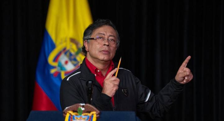 ‘Nos vieron la cara’: Petro defendió la compra de los aviones Gripen y criticó la oferta desde EE. UU.