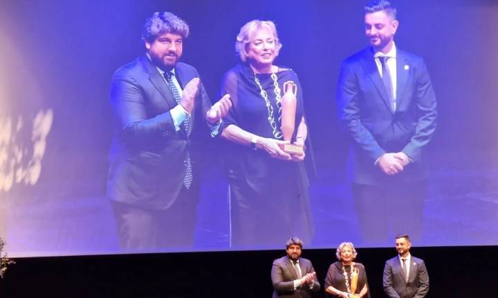 El Hospital Virgen del Alcázar recibe el Premio Horizonte Águilas por su compromiso con la salud y el desarrollo de la comarca