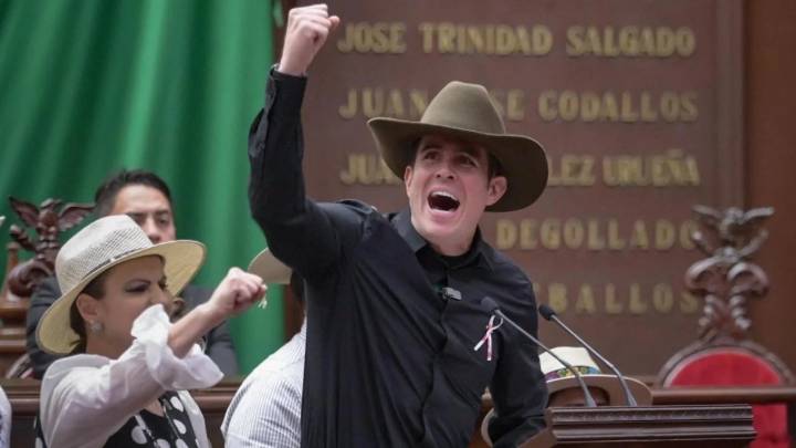 Hallan fosa clandestina con cuatro cadáveres en predio de diputado del Movimiento del Sombrero