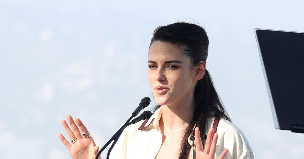 'I'm so angry': Kristen Stewart gives rousing speech on Hollywood's post