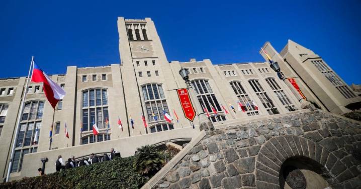 Estudiante hiere con un cuchillo a profesor de la Universidad Técnica Federico Santa María en Valparaíso