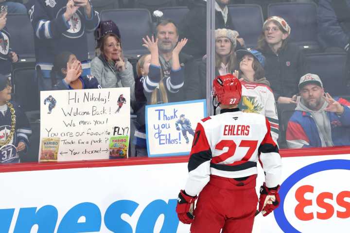 Jordan Staal nets a pair to lift Hurricanes over Jets - The Rink Live | Coverage of youth, junior, high school and college hockey