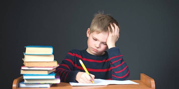 Una psicóloga explica cómo puedes mejorar tu caligrafía: el secreto está en las vocales