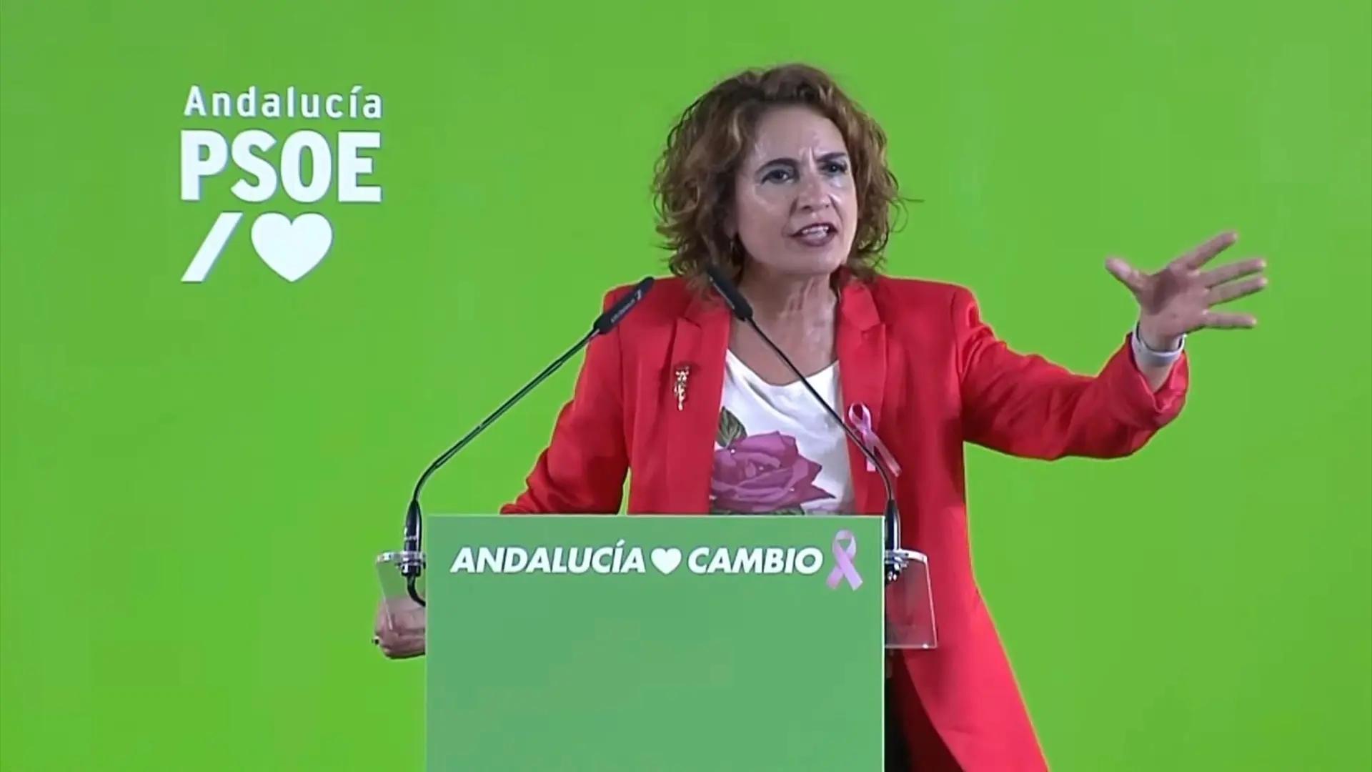 María Jesús Montero acusa al PP de "banalizar y relativizar" las consecuencias de los cribados de cáncer