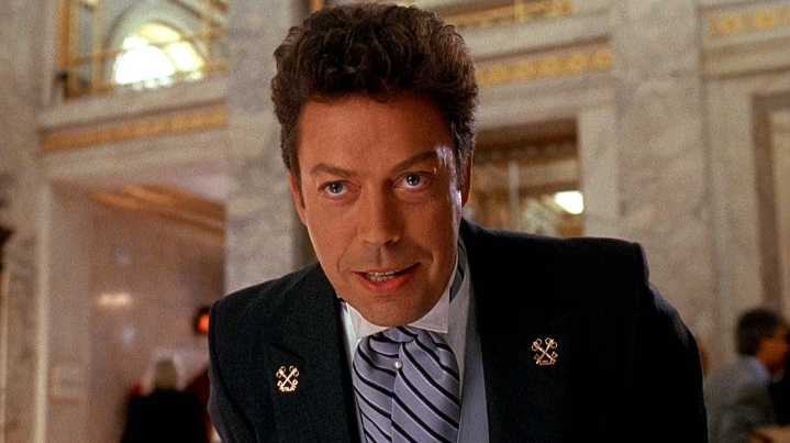 Why Tim Curry Lied To Ivana Trump While Shooting Home Alone 2