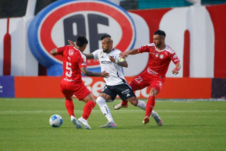 Soñando con la Sudamericana, y la permanencia: Colo Colo y Unión La Calera se ven las caras por la Liga de Primera