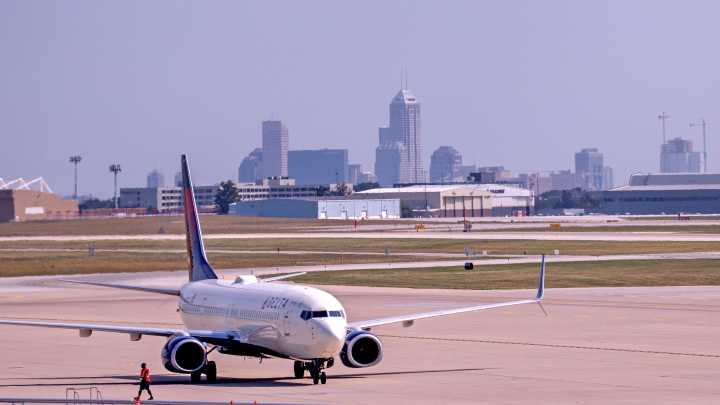 FAA to cut flights at major airports. Are Indy flights impacted?