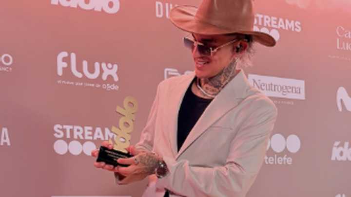 Valentín Vargas ganó un Premio Ídolo por la canción más viral del año