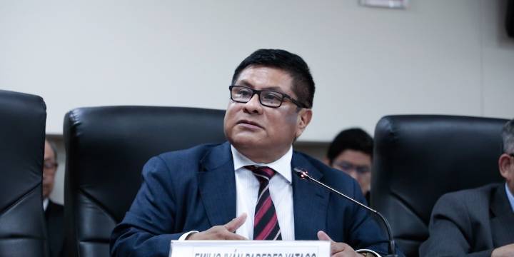 Premier contradice al jefe del INPE y señala que “en las próximas horas se tomará una decisión” sobre su continuidad