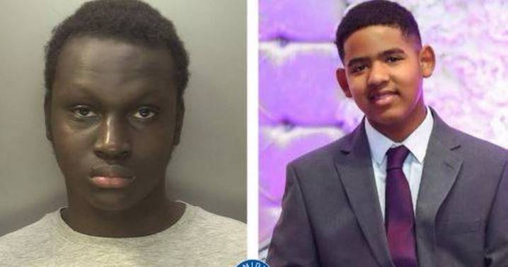 Birmingham horror stabbing update after teen knifed in street and killer at large