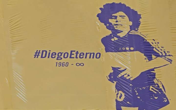 "Sólo muere quien es olvidado": Diego Armando Maradona (1960