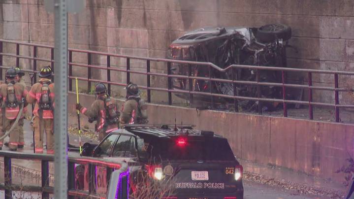 Buffalo man charged with DWI after crash on Niagara Street