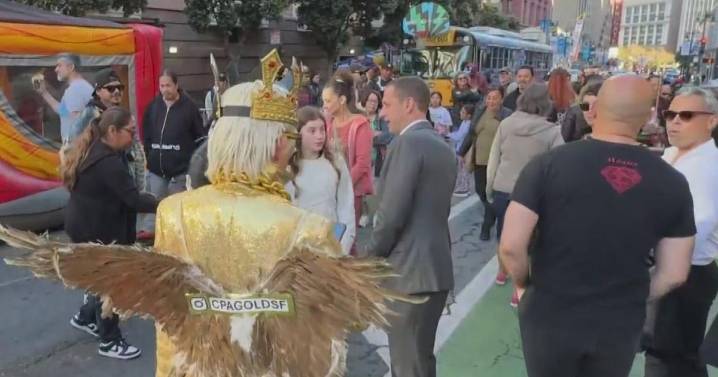 Bay Area Día de Los Muertos celebrations go on amid ICE concerns