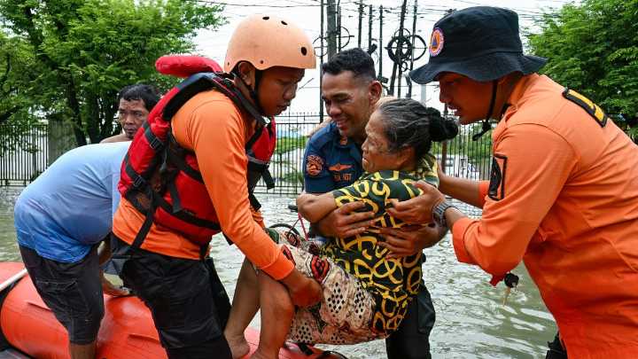 Inundaciones en Tailandia, Indonesia y Sri Lanka dejan más de 400 muertos y cientos de desaparecidos: alertan de morgues saturadas