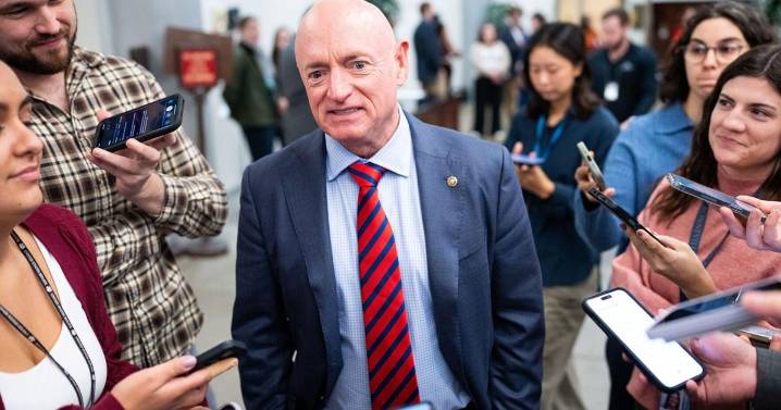 Outraged liberals warn Democratic leaders not to cave on shutdown