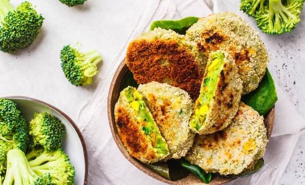 La receta de los medallones de brócoli y cebolla para el almuerzo