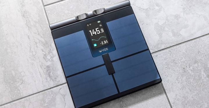 Wyze’s new scale measures segmented body composition with a retractable handle