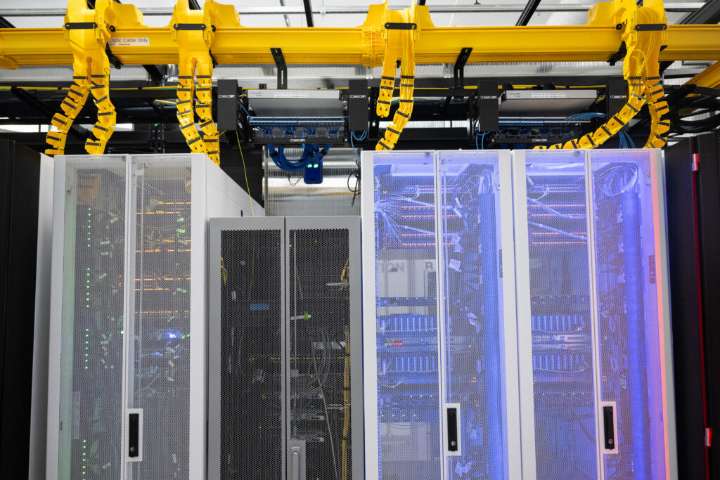 Members of America’s Largest Power Grid Can’t Agree on How to Power Data Centers