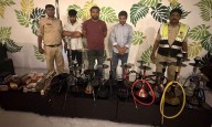 Illegal Hookah Café Busted; Three Arrested, Equipment Worth ₹1.09 Lakh Seized