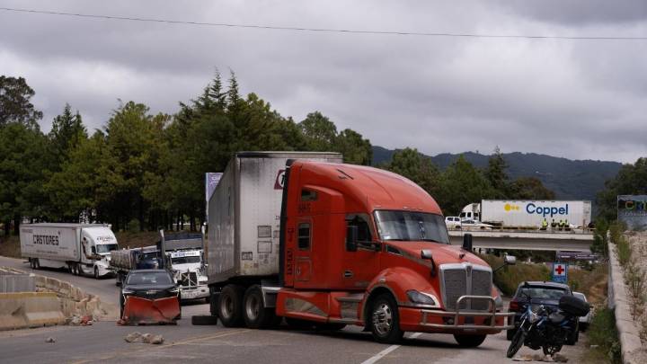 4 carreteras y autopistas se encuentran totalmente bloqueadas HOY, 18 de noviembre