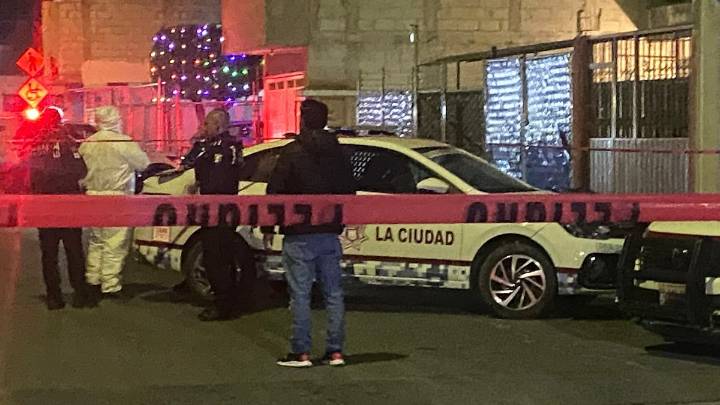 Hombre baja de su auto para entregar unos tenis y lo matan a balazos en colonia Los Héroes, Puebla