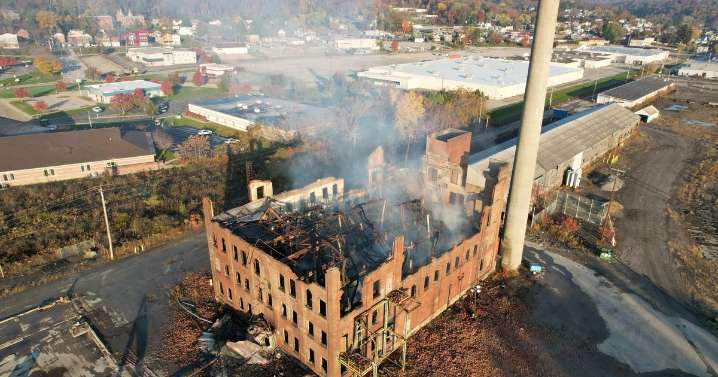 Early-morning flames destroy historic Bantam building in Butler