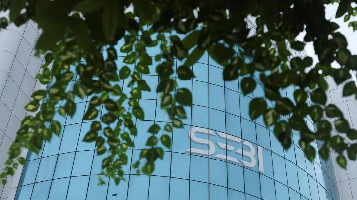 SEBI bars mutual funds from pre-IPO placements, allows anchor investments