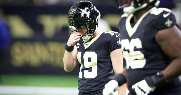 Saints buried in own mistakes in a loss to the rival Falcons