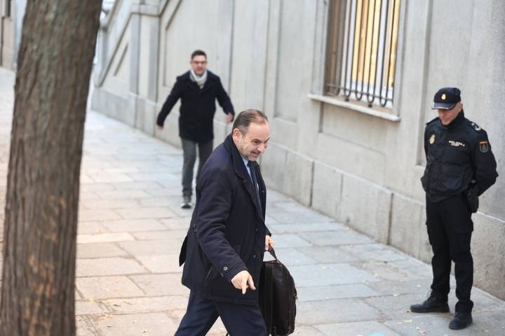 La Fiscalía pide prisión sin fianza para Ábalos y Koldo García