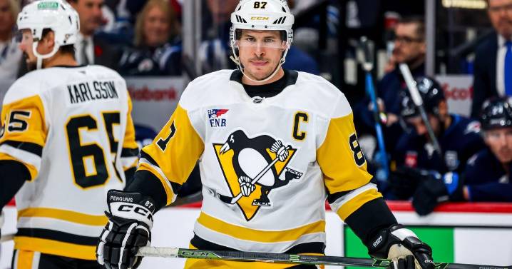 Sidney Crosby scores in Penguins' loss to Winnipeg Jets