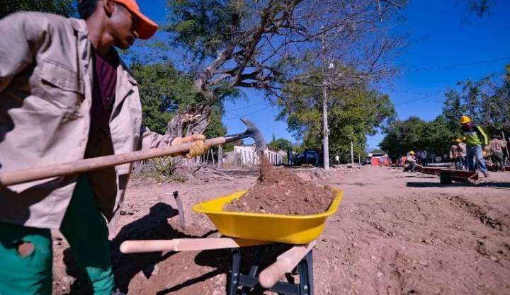 Continúa la transformación en Los Corazones: alcaldía de Valledupar llevó obras de pavimentación