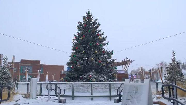 Light Up The Casper Holiday Season With “Lights of Honor”