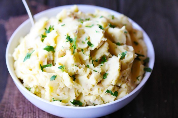 Healthy Thanksgiving Recipe: Hummus Mashed Potatoes