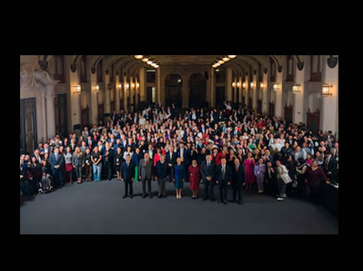 Sheinbaum reúne a legisladores en Palacio: agradece aprobación del Paquete Económico 2026