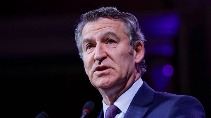 Feijóo señala otro posible vínculo de Sánchez y Koldo y cuestiona su "relación anecdótica"