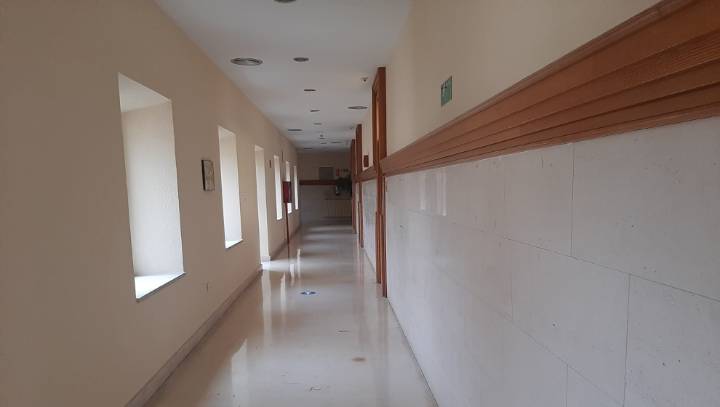 Dos hombres se enfrentan a 15 años de cárcel por estafar medio millón de euros a una empresa de limpieza de Torrelavega