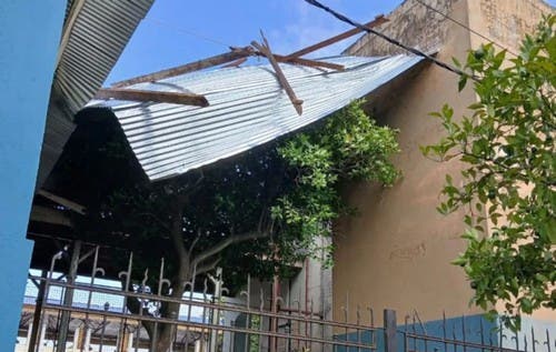 El temporal provocó graves daños en una escuela de Concepción