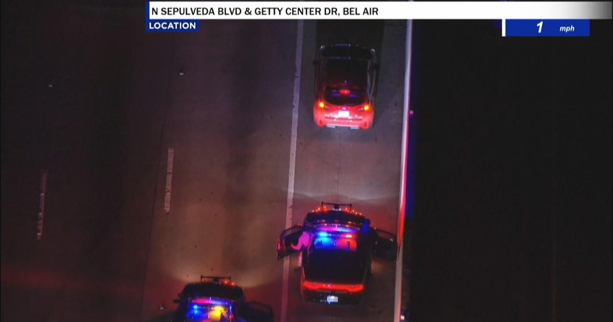 Driver leads California Highway Patrol on brief pursuit in West Los Angeles
