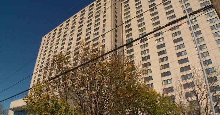 Around 380 residents return to St. Paul apartment after fire triggers power outage; many still displaced