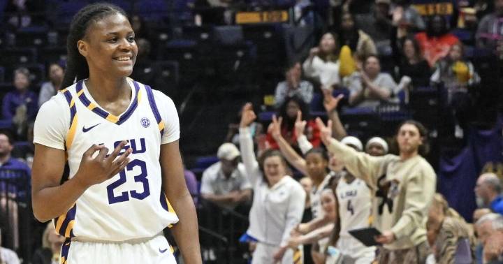 MiLaysia Fulwiley leads LSU women to big win over Charlotte